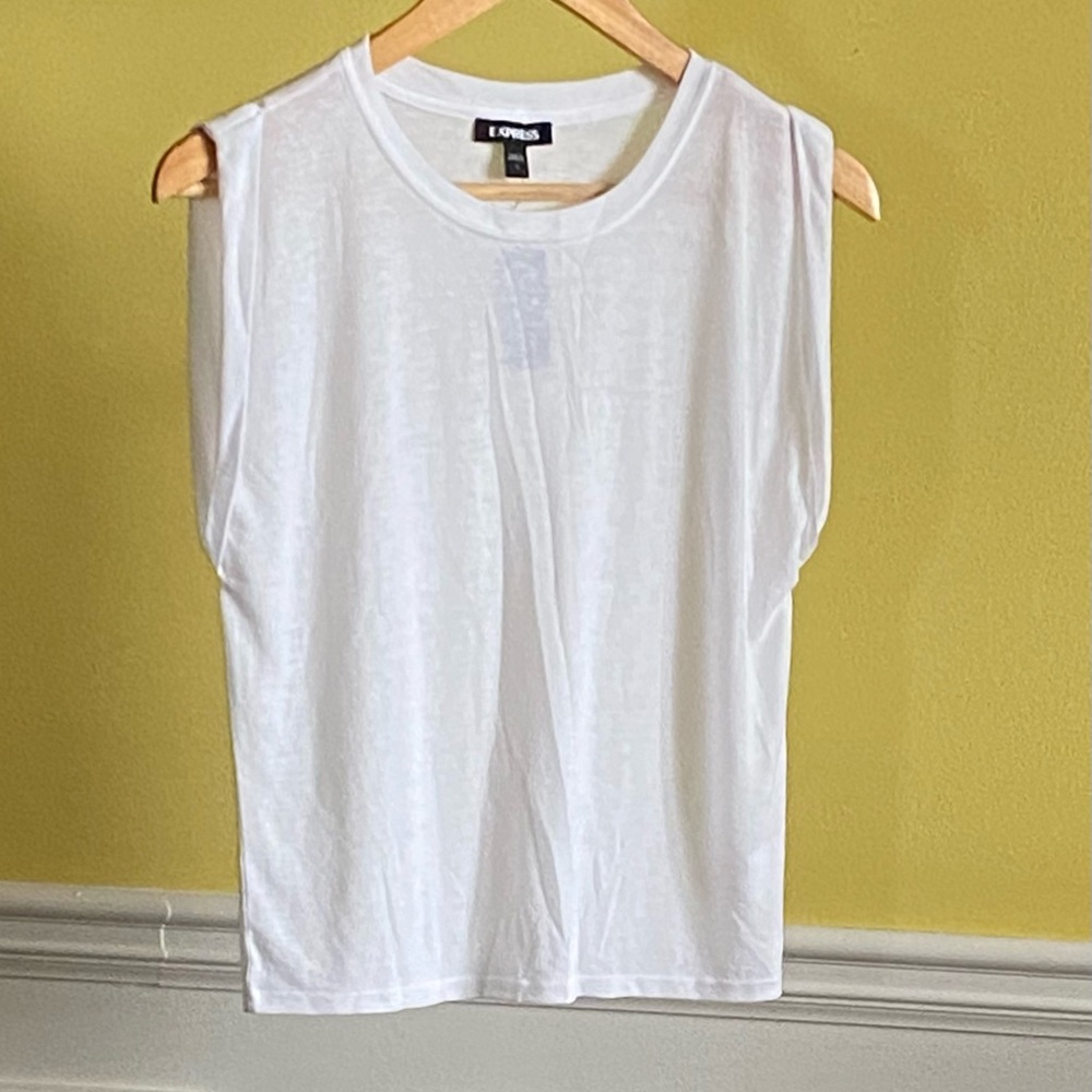 ❗️SOLD❗️Express Classic White Muscle Tee